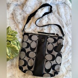 COACH #F21905 Signature Stripe Duffle Signature Canvas Black/Grey